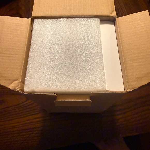 Source Unknown White Portable Projector - Picture 5 of 5